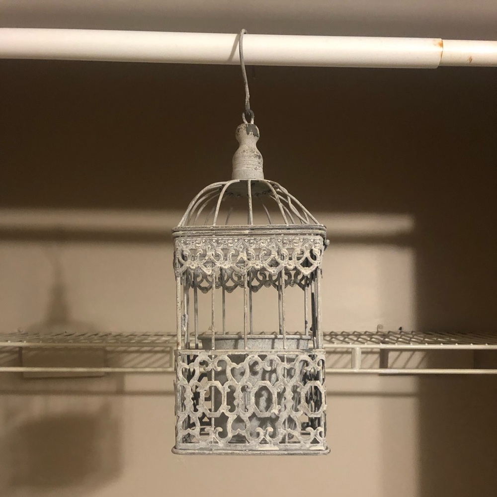 Bird cage candle holder